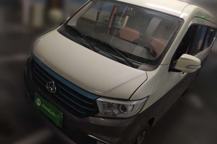 Used Kuayue 2021 Luxury 6-Seater Passenger Bus with Huichuan System