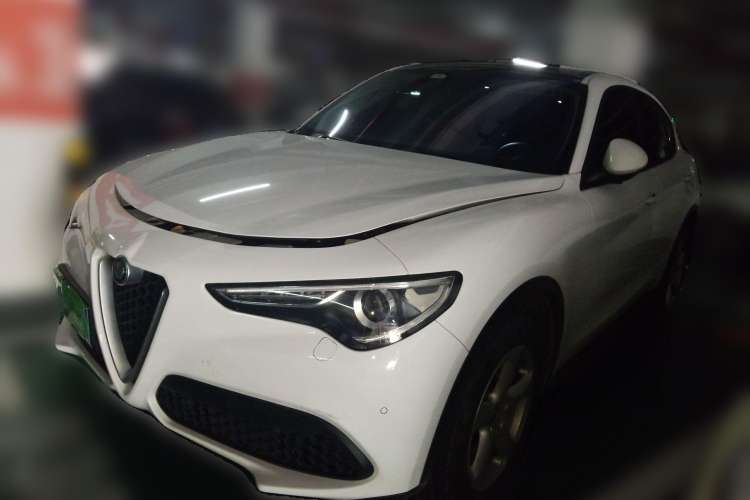 Used Alfa Romeo Stelvio 2017 2.0T 200HP Elite Edition