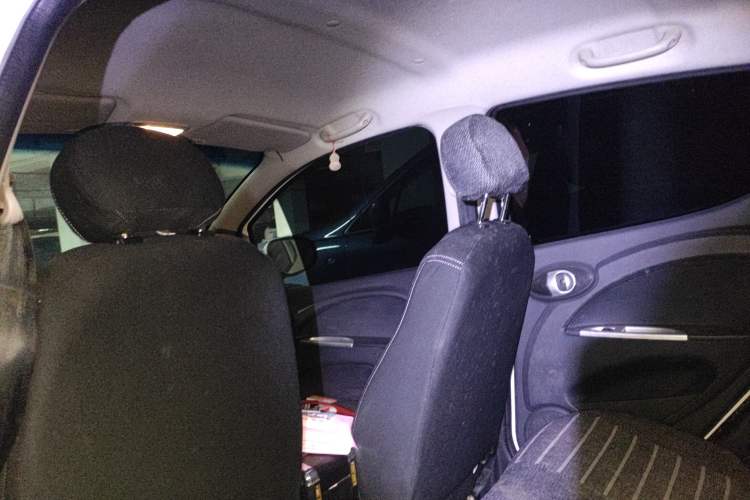 Used CHANGAN Benni mini 2012 1.0L Manual Fashion Edition China V Standard