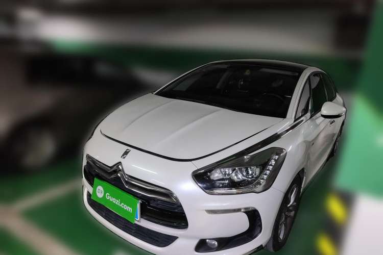 Used DS 5 2013 1.6T Luxury Edition THP200