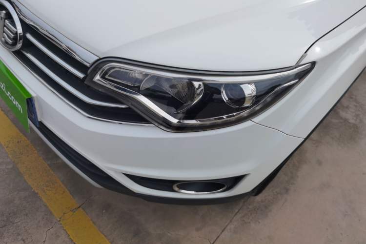 Used FAW Senya R7 2017 1.6L Automatic Smart Version
