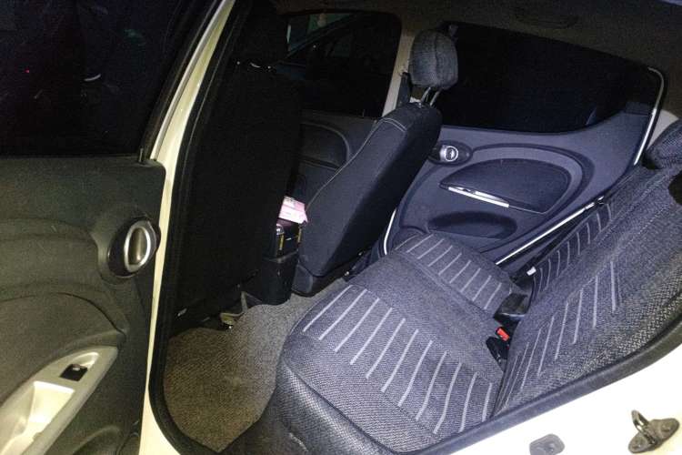 Used CHANGAN Benni mini 2012 1.0L Manual Fashion Edition China V Standard