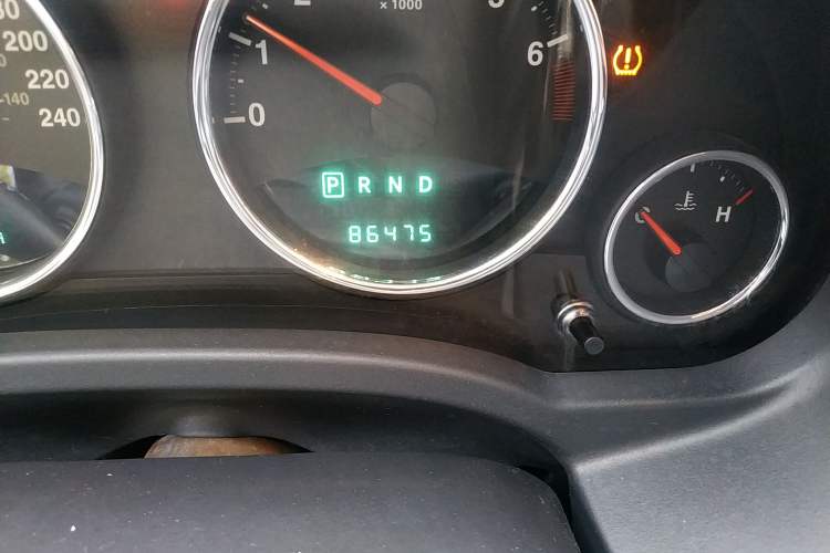 Used Jeep Compass 2013 2.4L four-wheel drive luxury version
