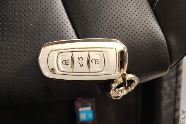 Used Geely Auto Emgrand GT 2018 1.5T MHEV Yaoxiang Edition
