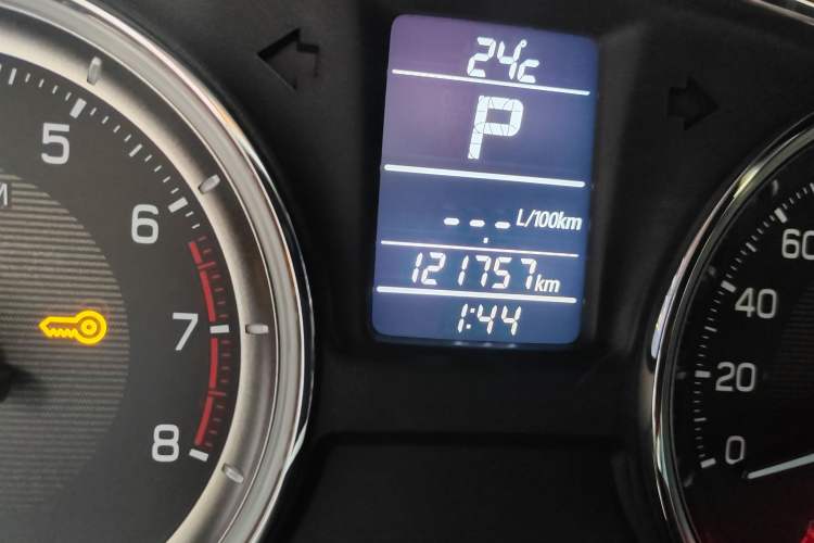 Used Suzuki Alivio 2015 1.6L Automatic Enjoyment Model
