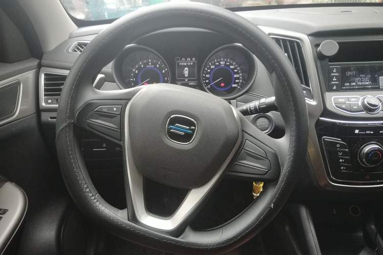 Used Oshan COS5 2021 1.6L Manual Classic Version
