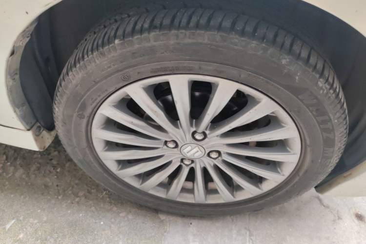 Used Suzuki Alivio 2015 1.6L Automatic Enjoyment Model
