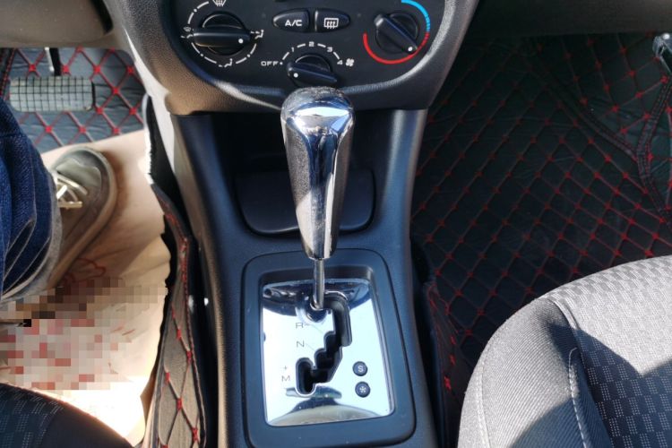 Used Peugeot 207 2011 Hatchback 1.6L Automatic Yule Edition Gear Lever