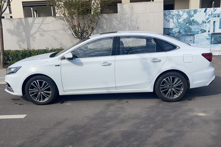 Used Roewe i6 2020 PLUS 1.6L CVT 4G Connected Glory Flagship Edition