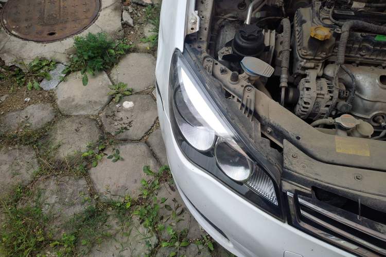 Used Roewe 350 2015 1.5L Automatic Luxury Sunroof Edition