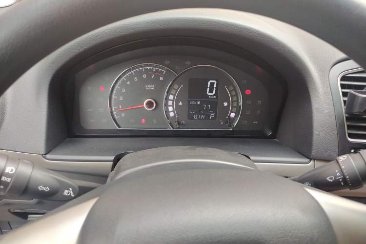 Used Roewe 350 2015 1.5L Automatic Luxury Sunroof Edition