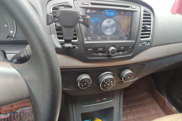 Used Roewe 350 2015 1.5L Automatic Luxury Sunroof Edition