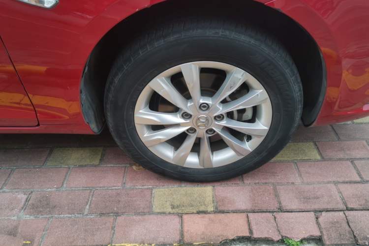 Used BAIC New Energy EU 2016 EU260 Enjoy Edition Right Front Wheel Hub