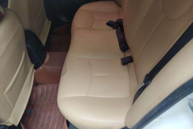 Used Roewe 350 2015 1.5L Automatic Luxury Sunroof Edition