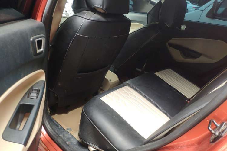 Used Ford Fiesta 2010 Hatchback 1.5L Automatic Limited Edition "Guangmang"
