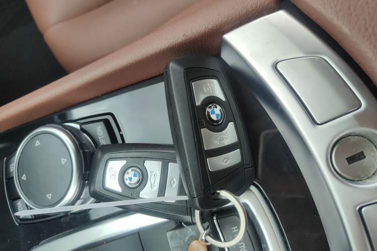 Used BMW 5 Series GT 2014 528i Leading Model