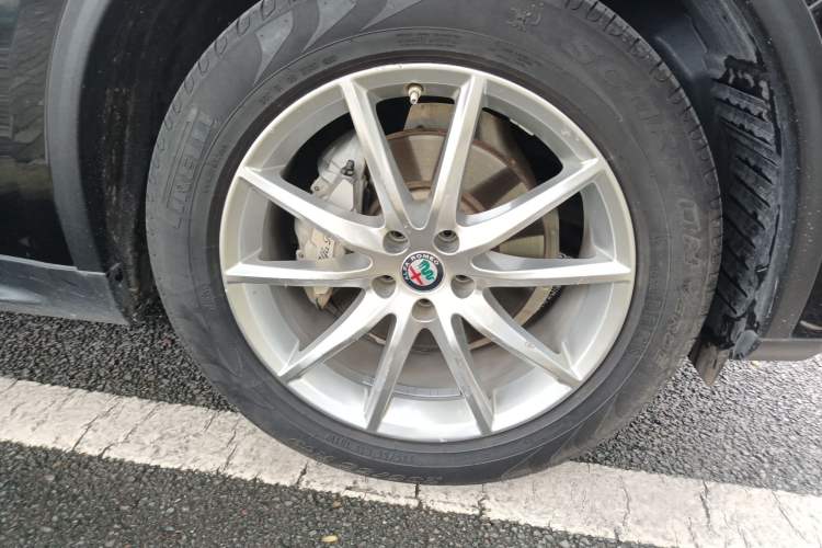 Used Alfa Romeo Stelvio 2017 2.0T 200HP Luxury Edition