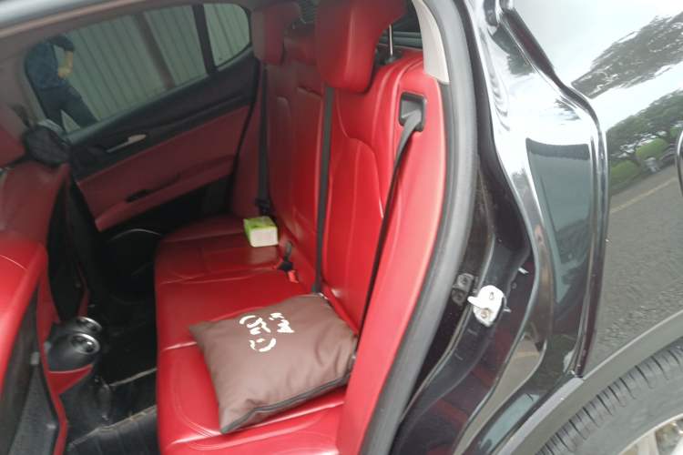 Used Alfa Romeo Stelvio 2017 2.0T 200HP Luxury Edition