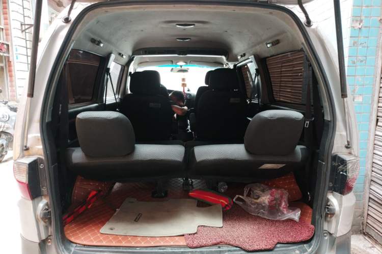 Used JAC Refine 2011 2.0L Shuttle Gasoline Comfort Edition HFC4GA3
