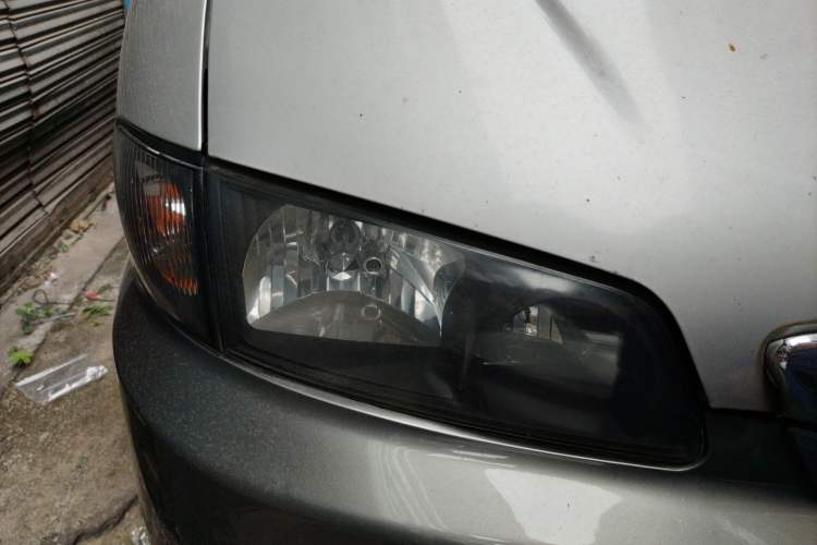 Used JAC Refine 2011 2.0L Shuttle Gasoline Comfort Edition HFC4GA3
