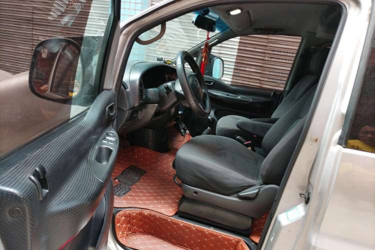 Used JAC Refine 2011 2.0L Shuttle Gasoline Comfort Edition HFC4GA3
