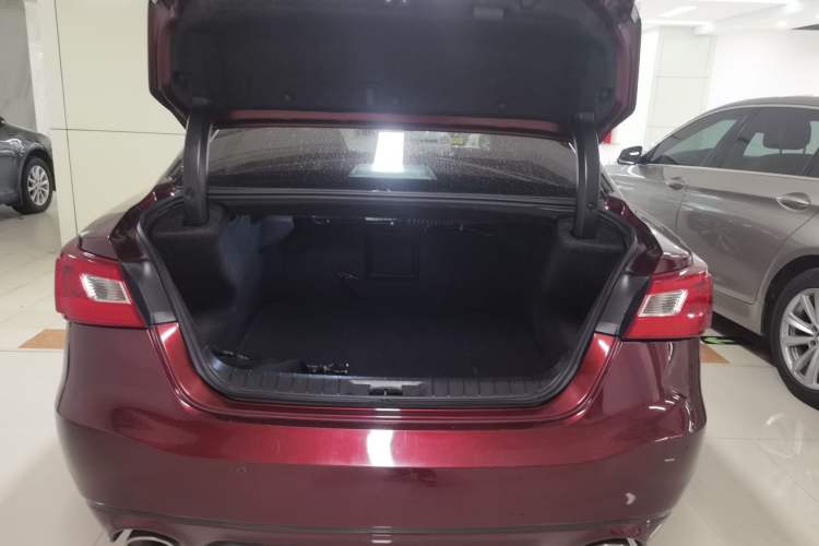 Used Nissan Maxima 2016 2.5L XL Luxury Edition
