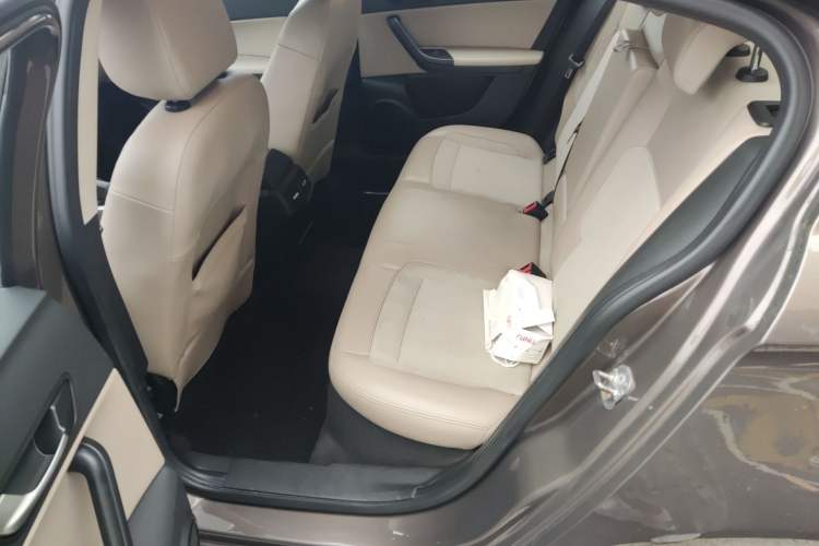 Used Qoros 3 2014 Sedan 1.6L Automatic Zhiyue Model

