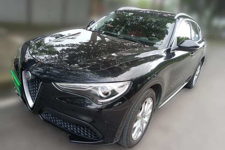 Used Alfa Romeo Stelvio 2017 2.0T 200HP Luxury Edition