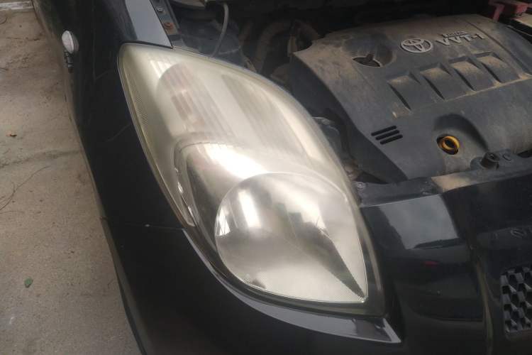 Used Toyota Yaris 2009 1.6E Automatic Comfort Edition Right Front Headlight