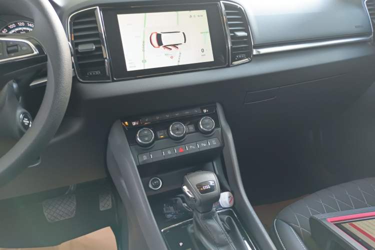 Used Skoda Karoq 2020 TSI280 Luxury Smart Edition China VI Standard
