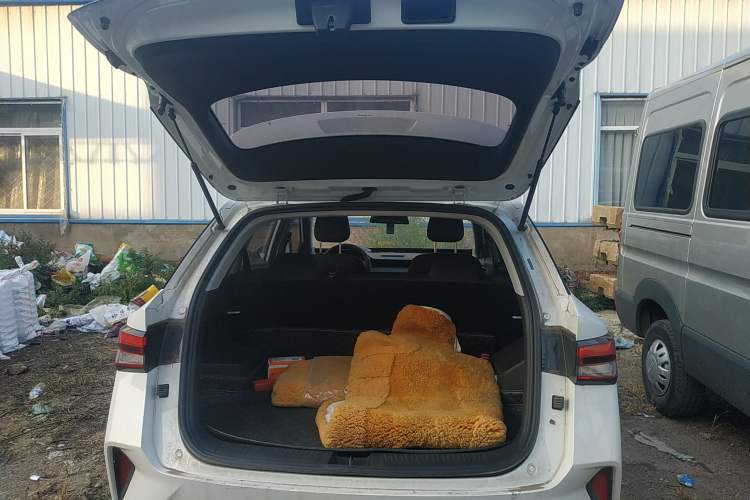 Used Wuling Alvez 2022 1.5L Manual Free-Style Model