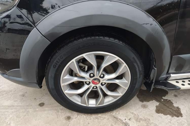 Used FORTHING Joyear X5 2016 1.6L Manual Luxury Model