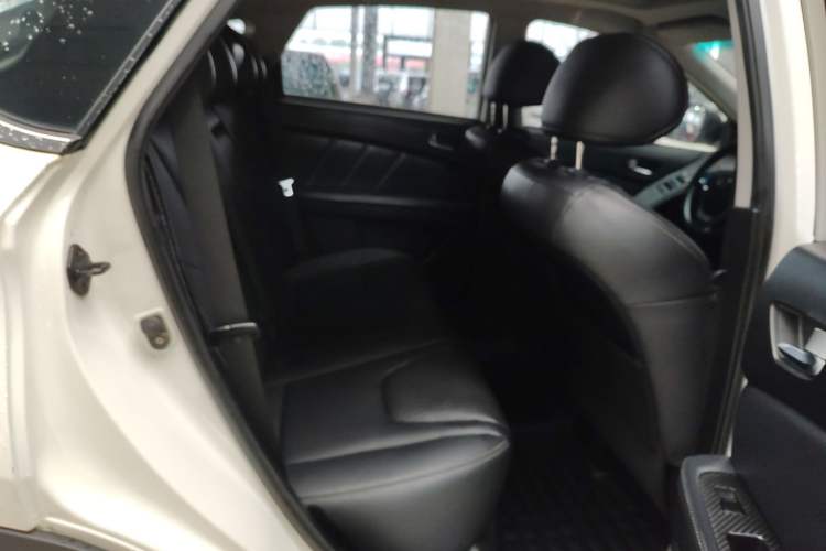 Used Luxgen U6 SUV 2017 Revised 1.8T ZhiZun Version
