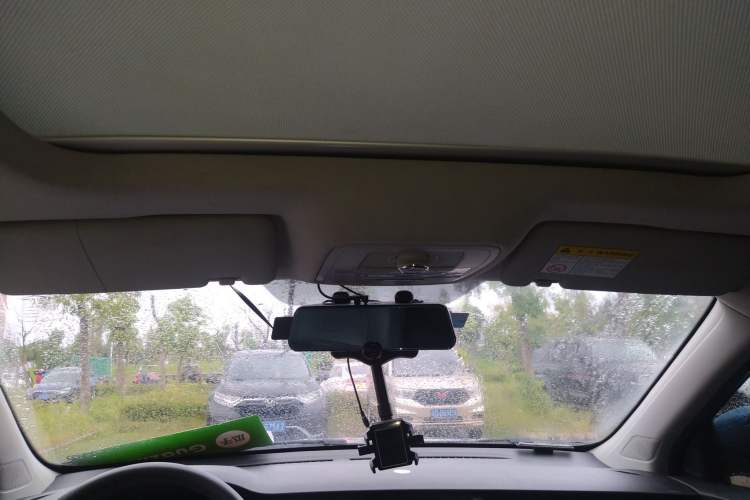 Used Roewe RX3 2018 1.6L CVT Flagship Edition Headliner