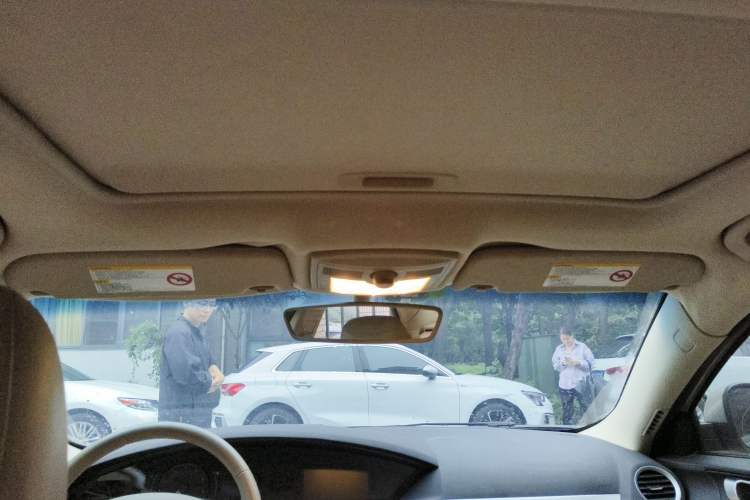 Used Roewe 550 2012 550 1.8L Automatic Value Edition