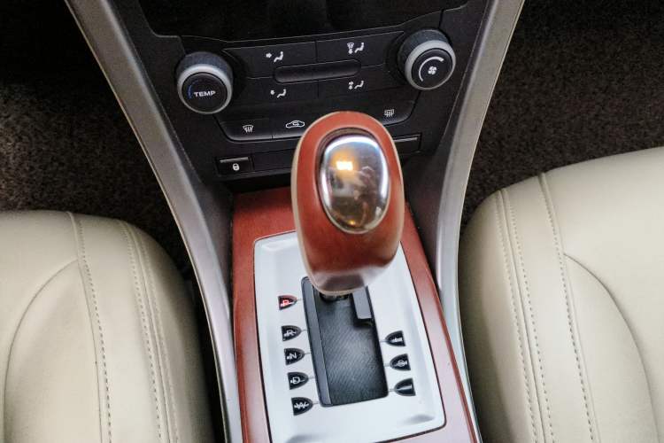 Used Roewe 550 2012 550 1.8L Automatic Value Edition