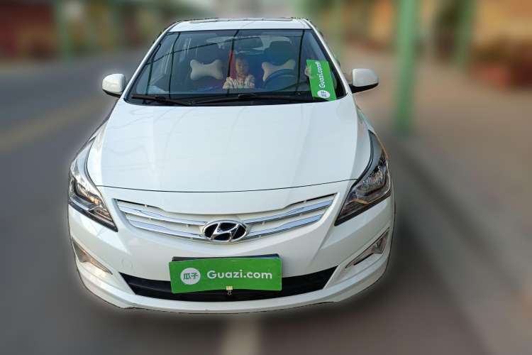 Used Hyundai Verna Ray 2016 1.4L Automatic Leading-Edge GLX
