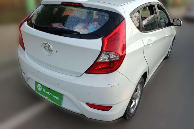 Used Hyundai Verna Ray 2016 1.4L Automatic Leading-Edge GLX
