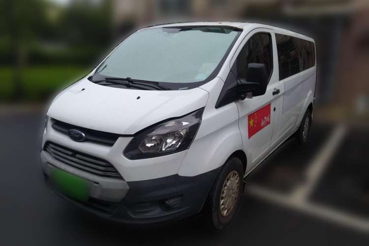 Used Ford Transit 2020 2.0T Diesel Multi-Function Commercial Vehicle Mid-Chassis Low-Roof Design with Dual Rear Doors Emission Standard China V