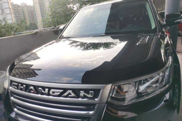 Used Changan CS95 2017 2.0T Two-Wheel Drive Zhiyuan Edition
