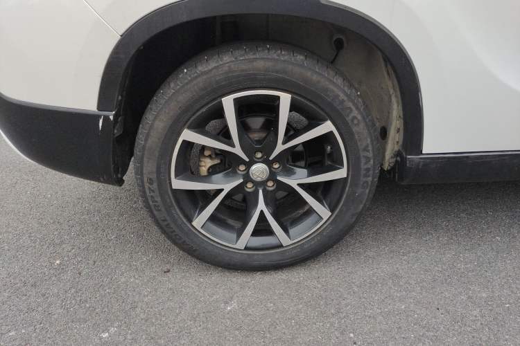 Used Brilliance V5 2014 1.5T Manual Two-Wheel Drive Luxury Model