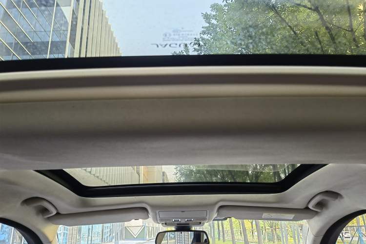 Used Jaguar XFL 2018 XFL 2.0T 250 PS Luxury Edition
