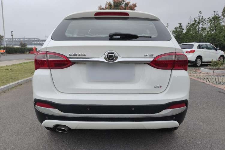 Used Brilliance V5 2014 1.5T Manual Two-Wheel Drive Luxury Model