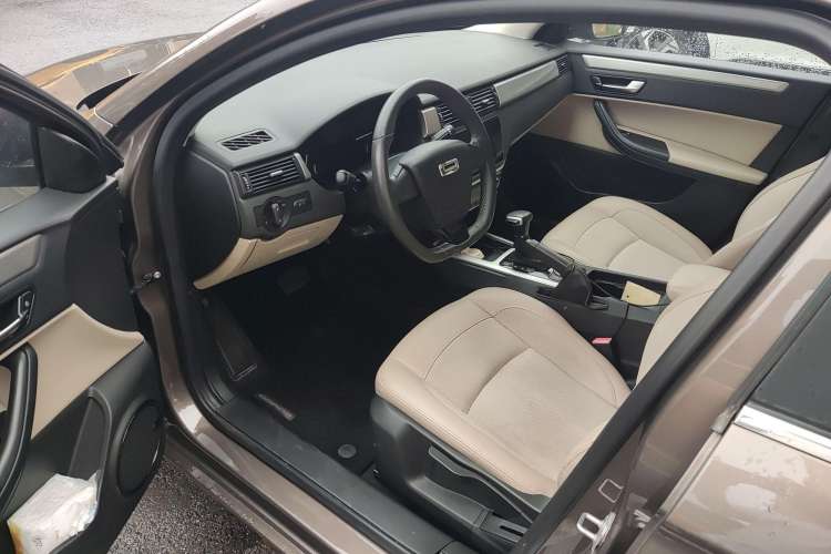 Used Qoros 3 2014 Sedan 1.6L Automatic Zhiyue Model
