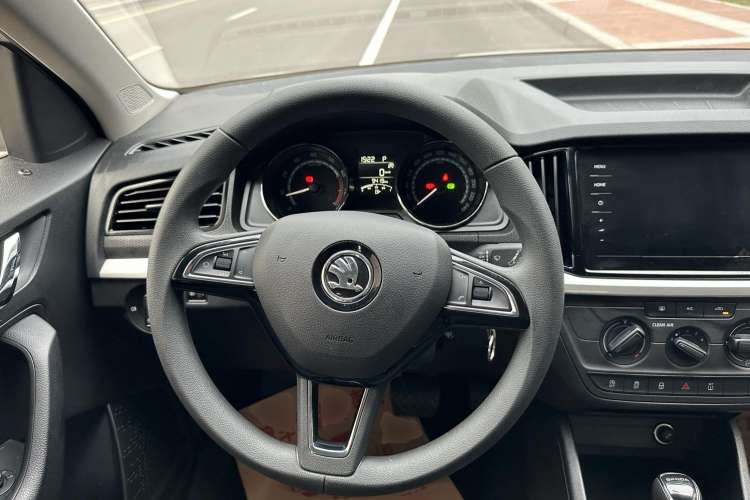 Used Skoda Kamiq 2021 1.5L Automatic Standard Edition
