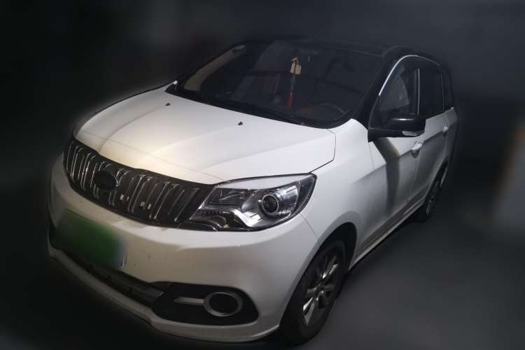 Used SWM X2 2021 1.5L Manual Business Version 7 Seats