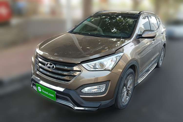 Used Hyundai Santa Fe 2013 2.4L Automatic Two-Wheel Drive Smart Version