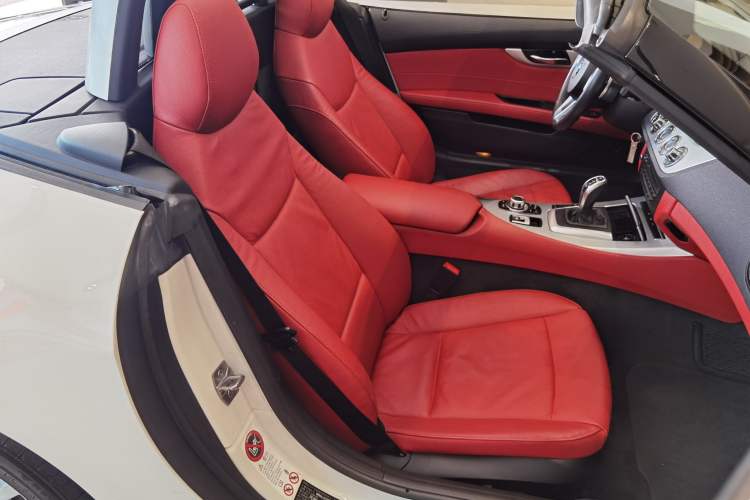 Used BMW Z4 2013 sDrive20i Leading Model
