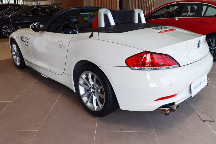 Used BMW Z4 2013 sDrive20i Leading Model
