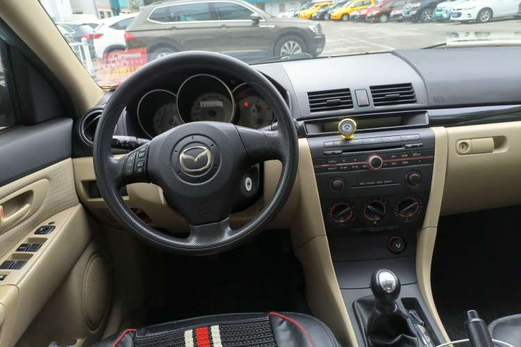 Used Mazda Mazda 3 2010 1.6L Manual Classic Stylish Version
